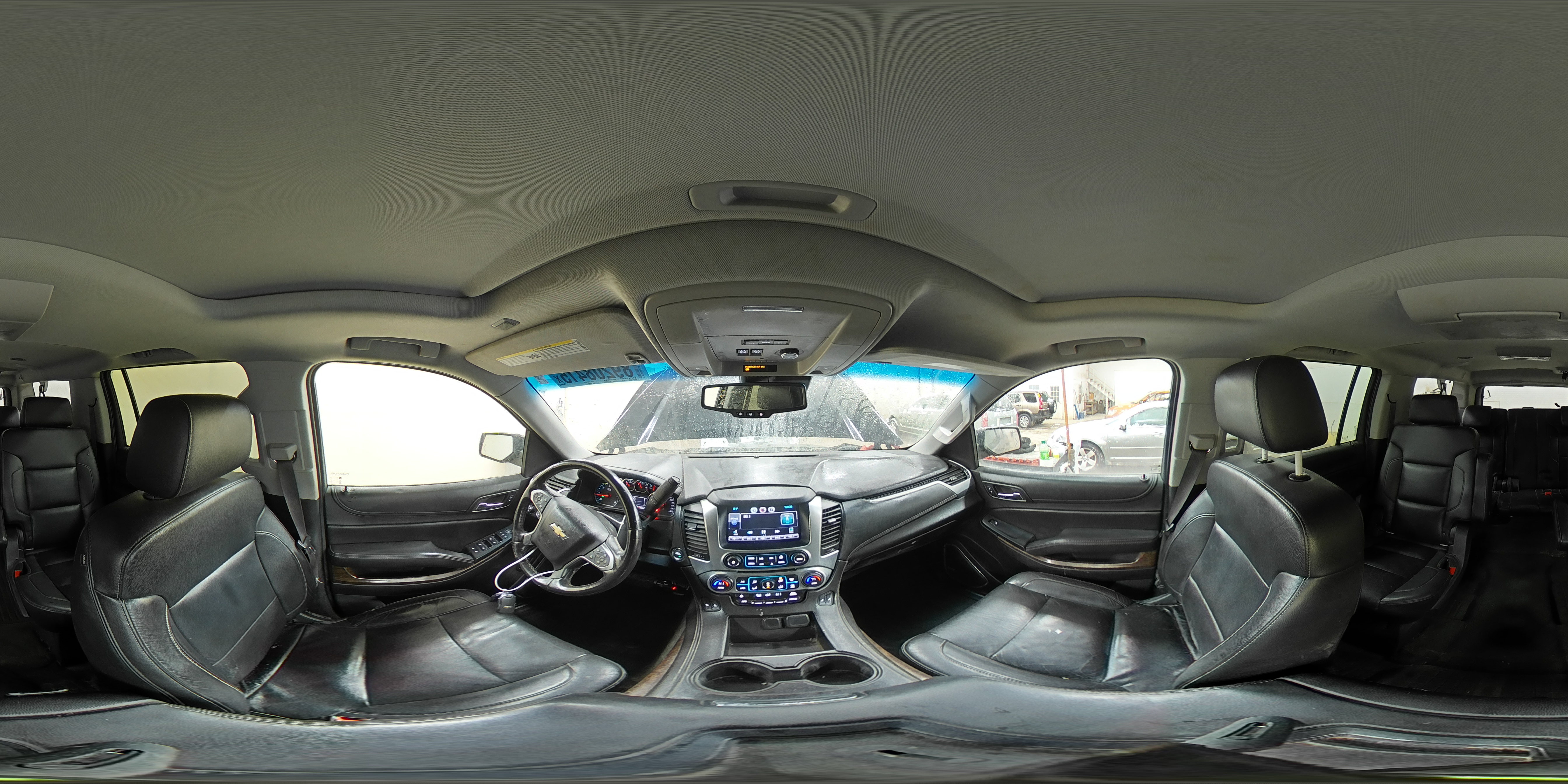 2015 Chevrolet Suburban - Image 15