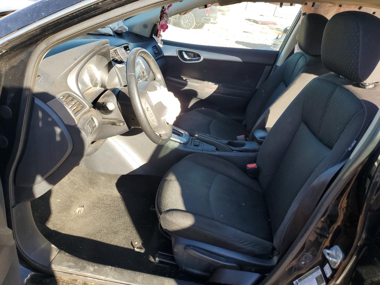 2015 Nissan Sentra - Image 7