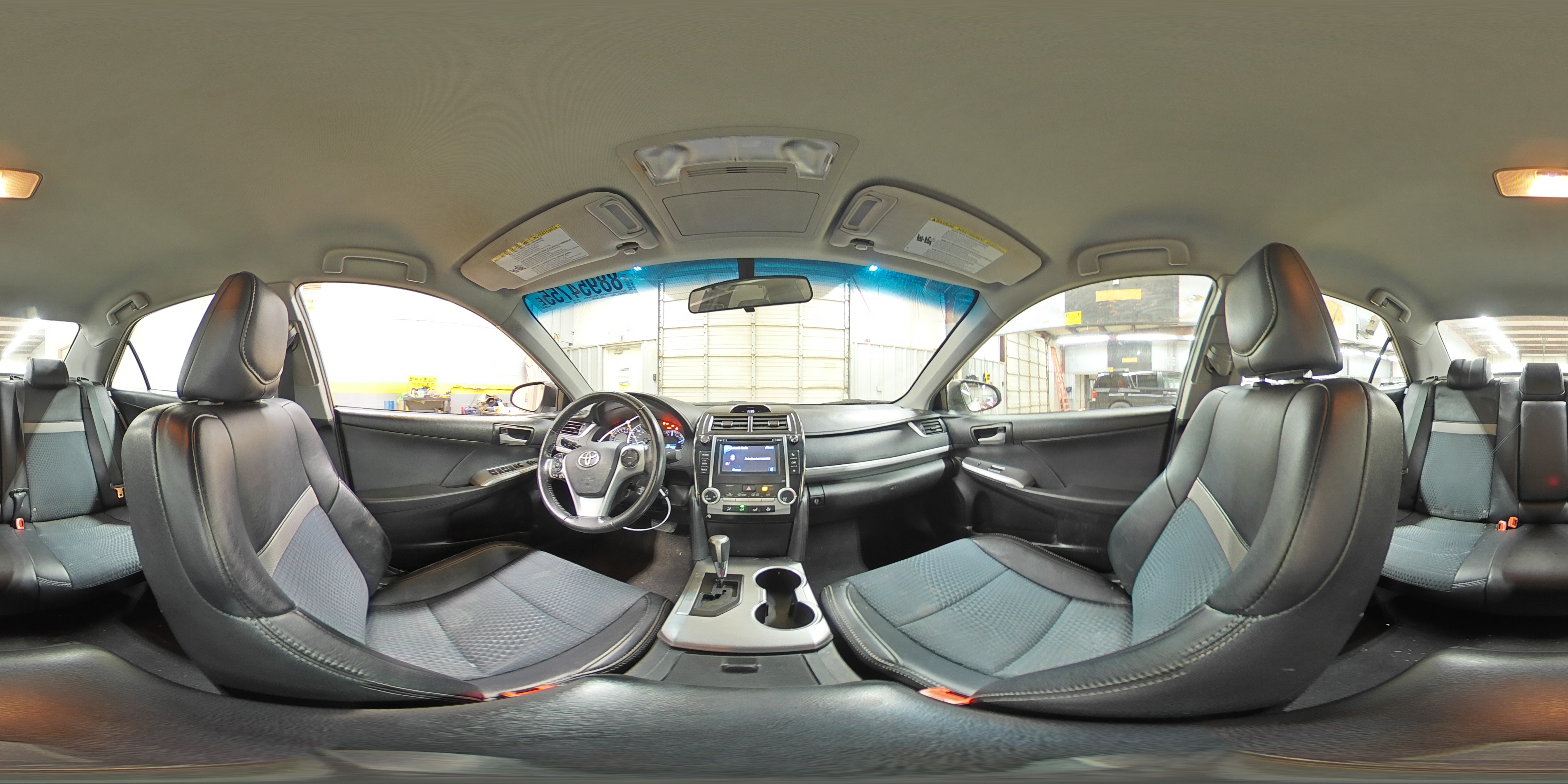 2014 Toyota Camry - Image 13