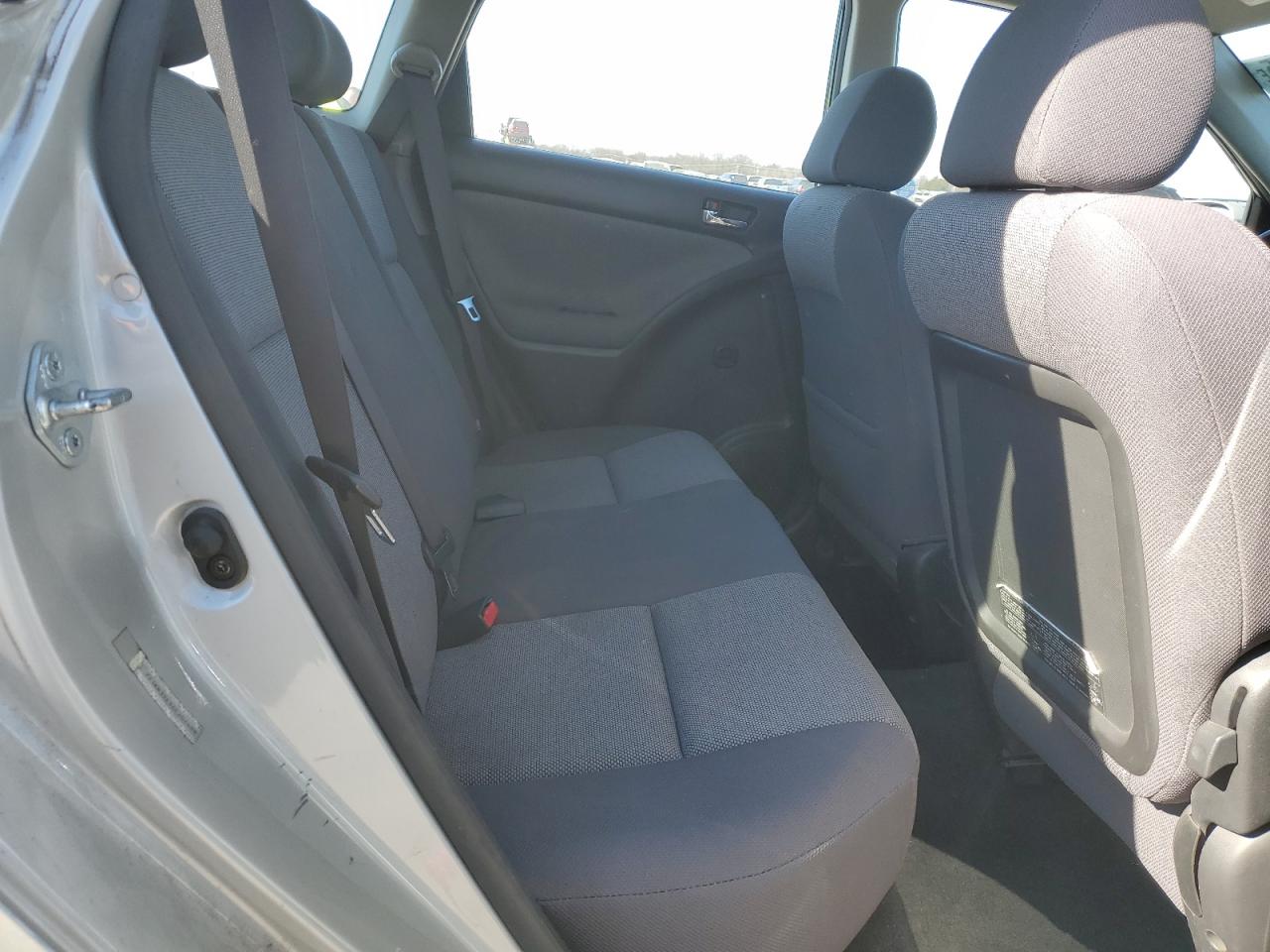 2004 Toyota Corolla - Image 11