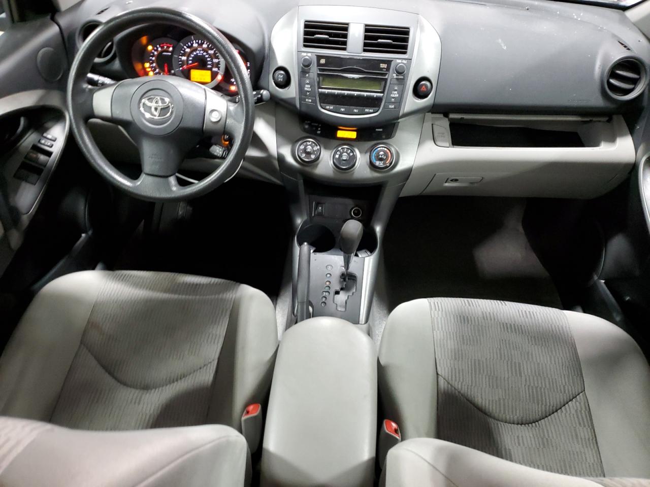 2011 Toyota RAV 4 - Image 8