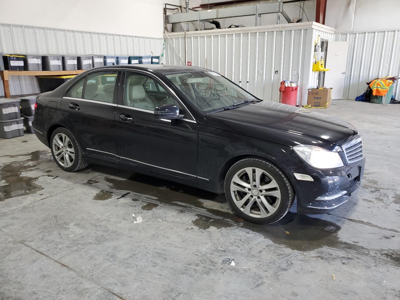 VIN WDDGF8AB5EG249197 2014 MERCEDES-BENZ C-CLASS no.4