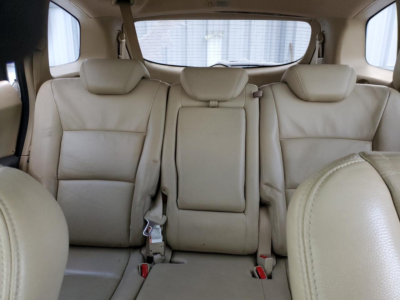 2008 Subaru Tribeca - Image 10