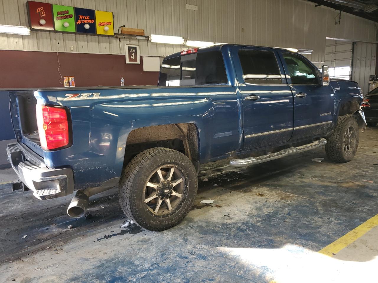 2015 Chevrolet Silverado - Image 3
