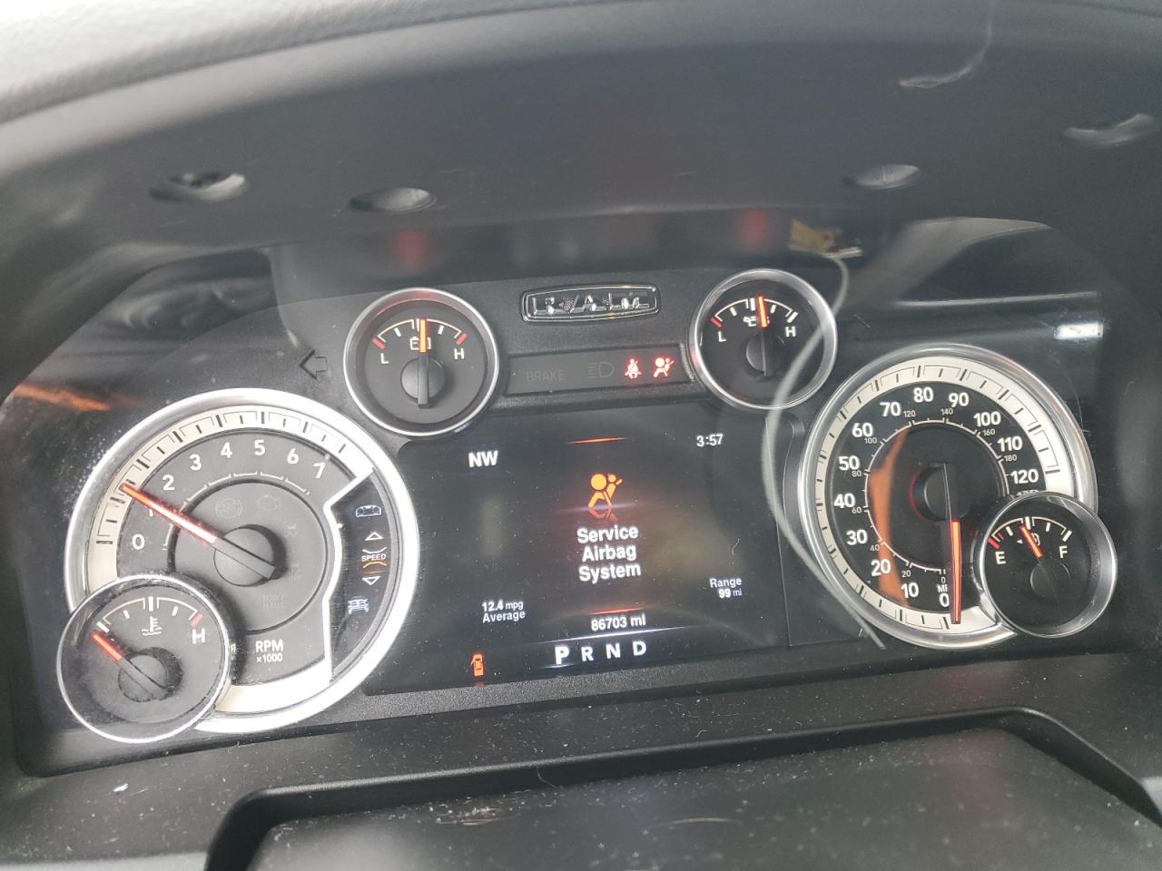 2016 RAM 1500 - Image 9