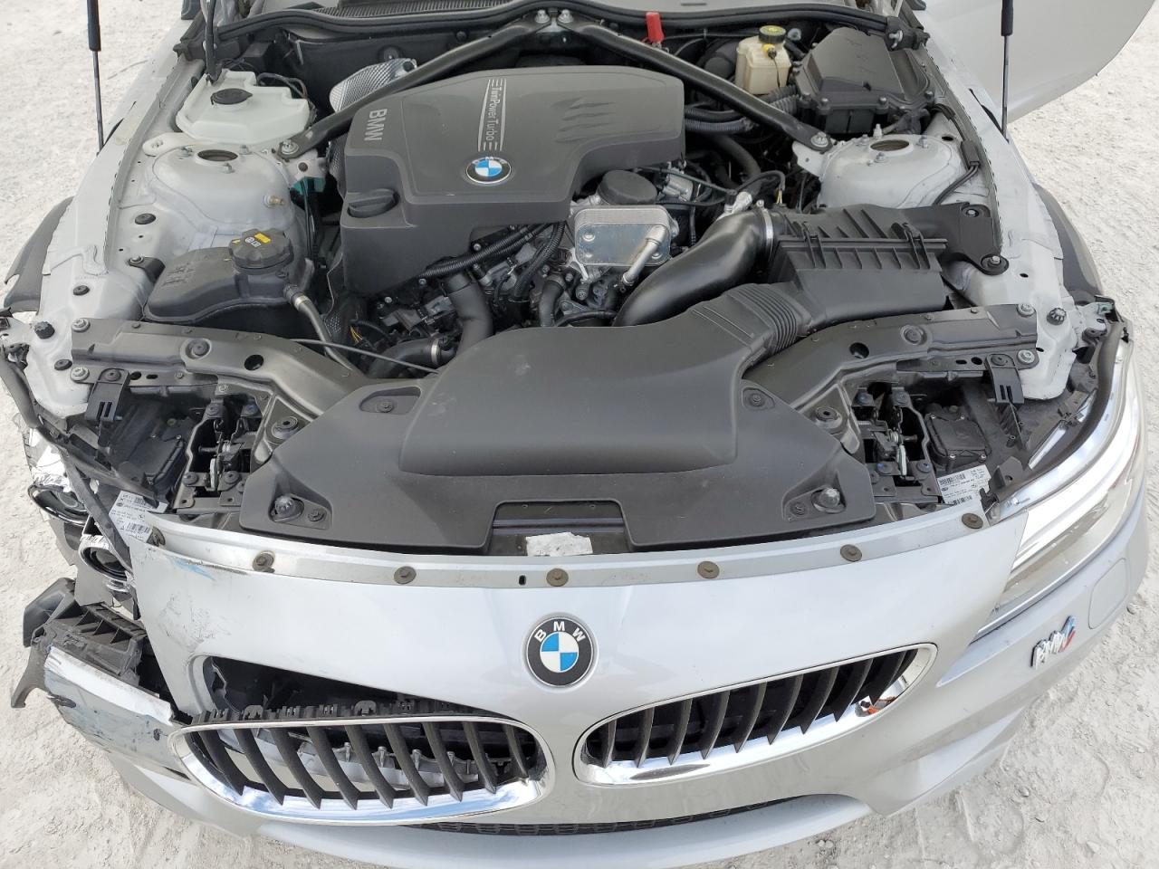 2016 BMW Z4 - Image 11