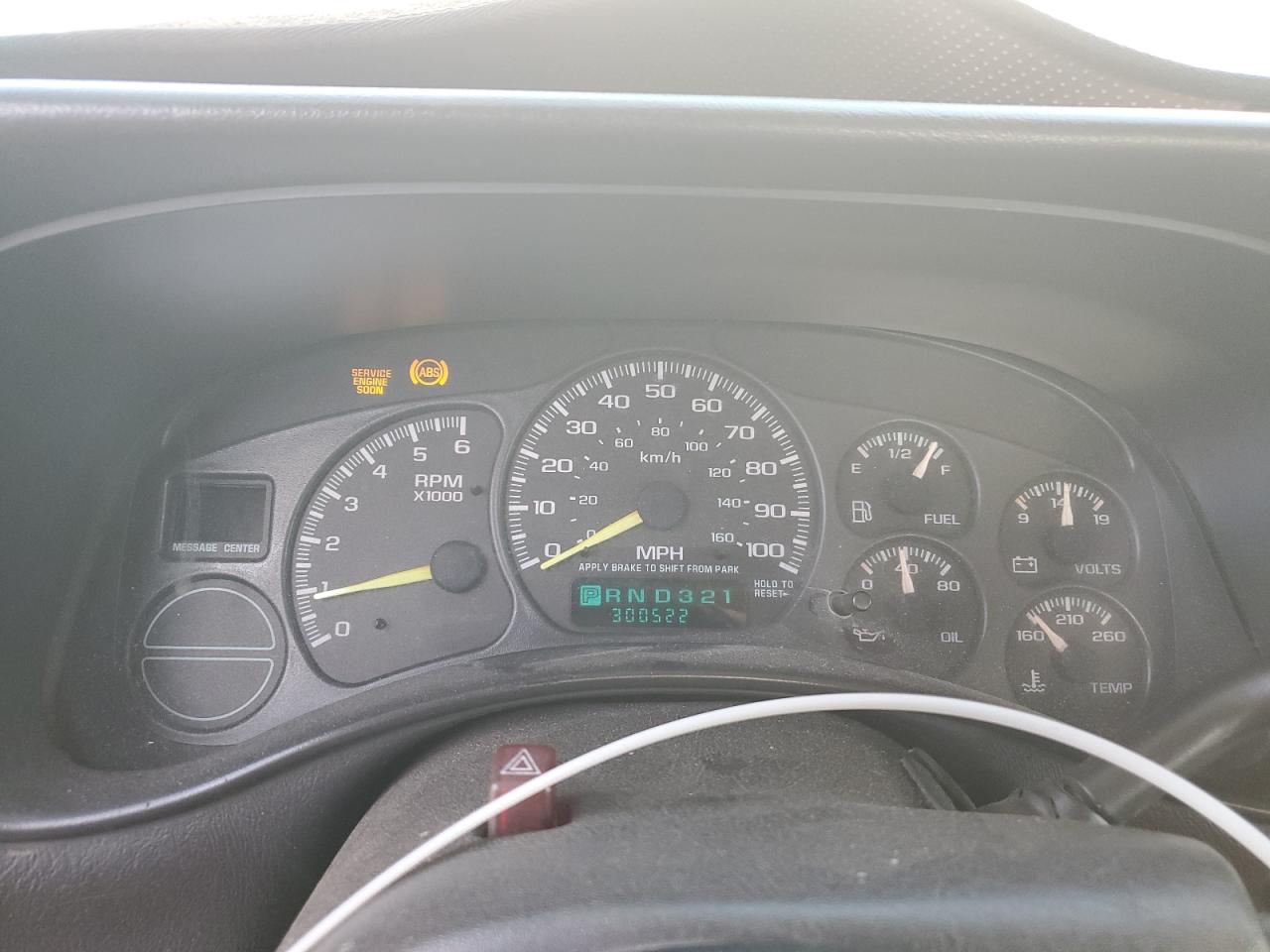 2000 Chevrolet Silverado - Image 9