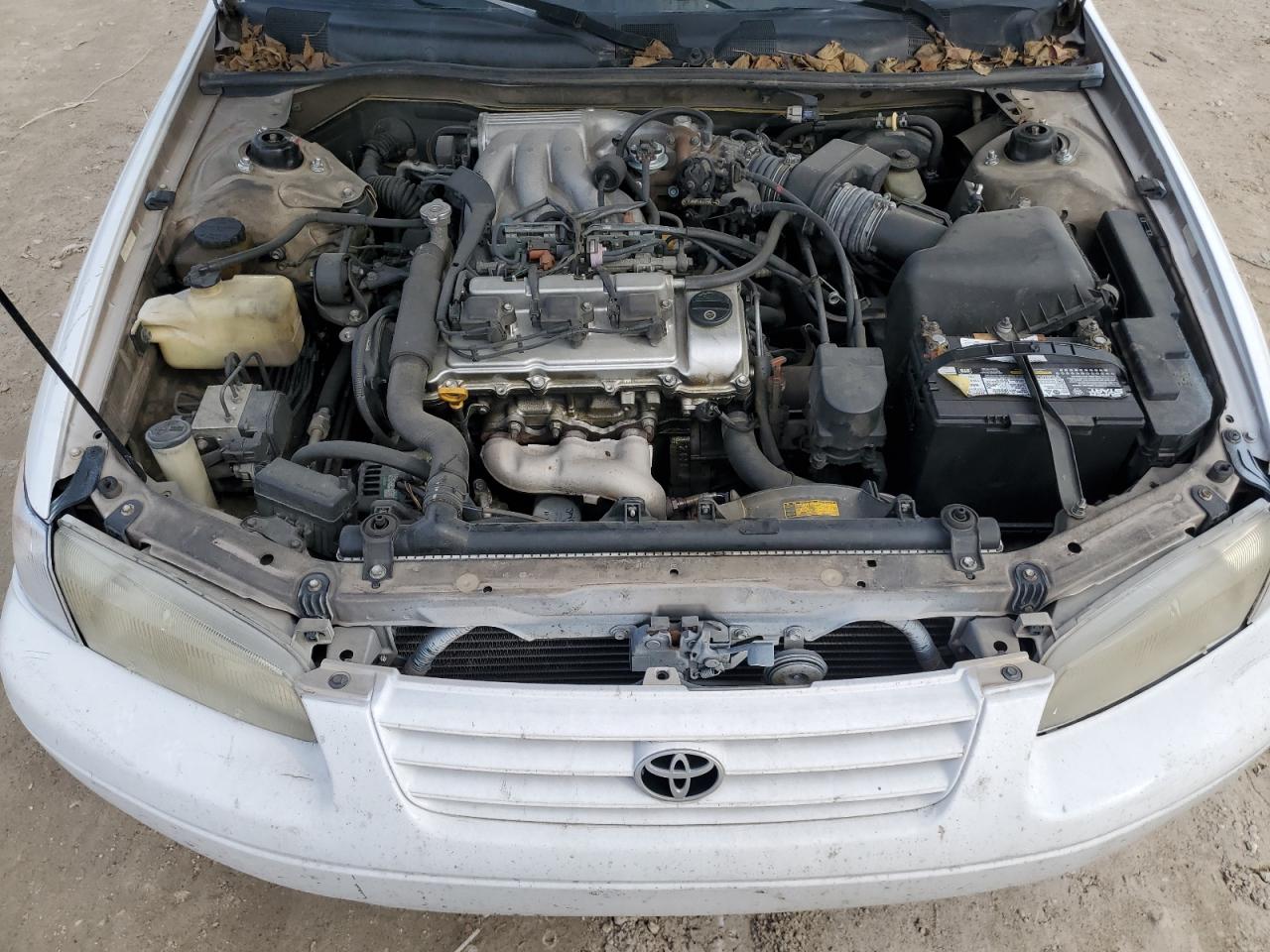 1997 Toyota Camry - Image 11