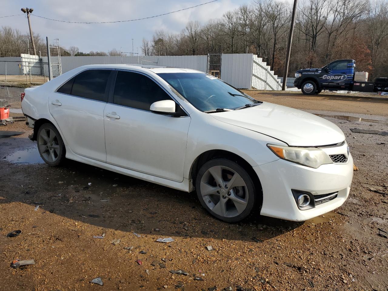 2014 Toyota Camry - Image 4