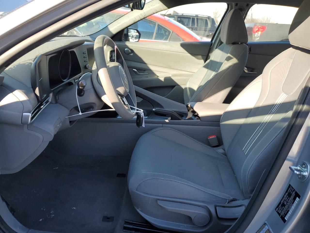 2021 Hyundai Elantra - Image 7
