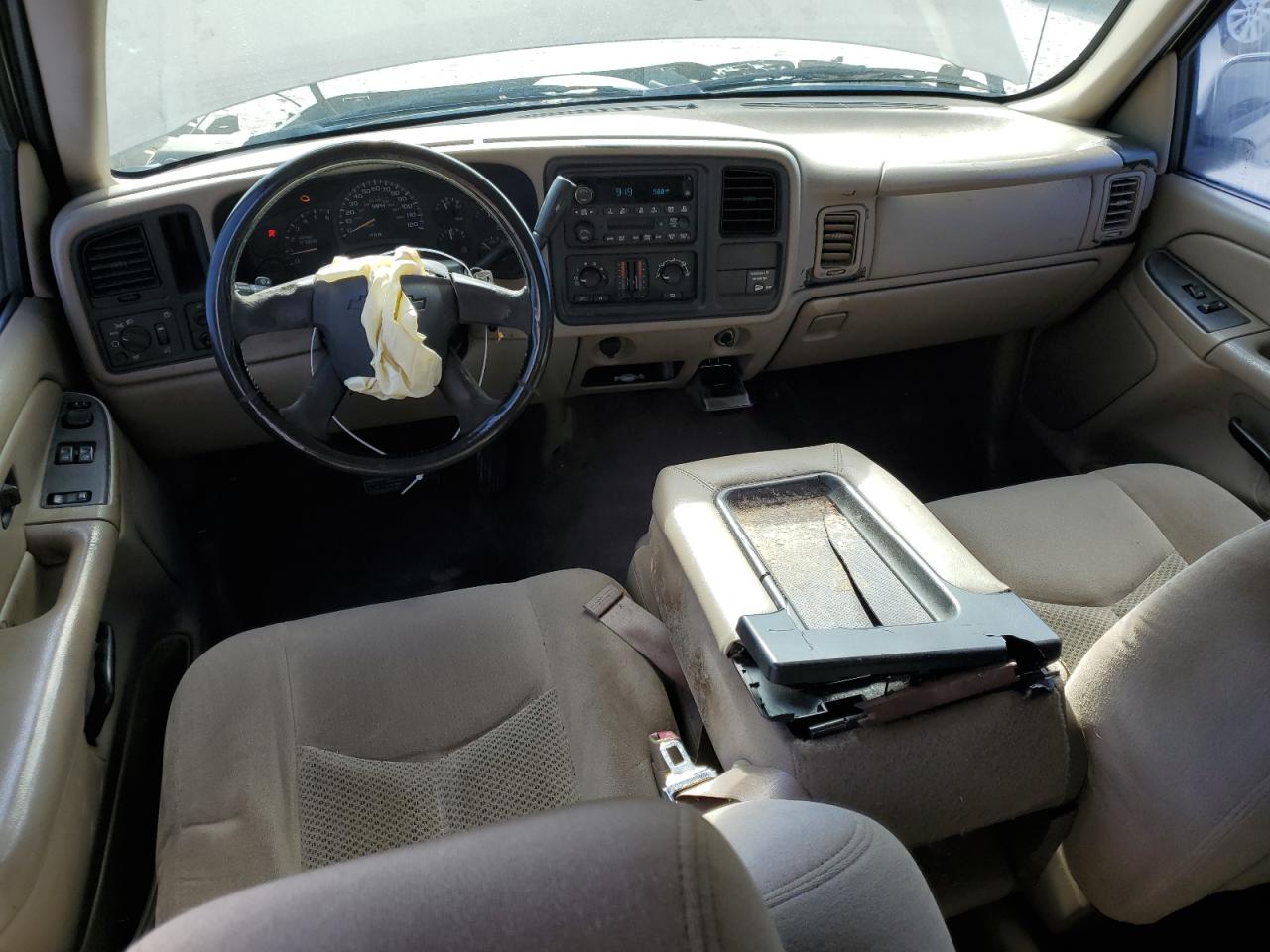 2004 Chevrolet Silverado - Image 8