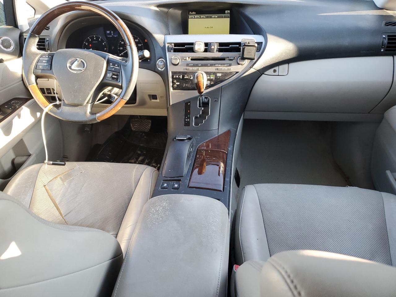 2010 Lexus RX - Image 8