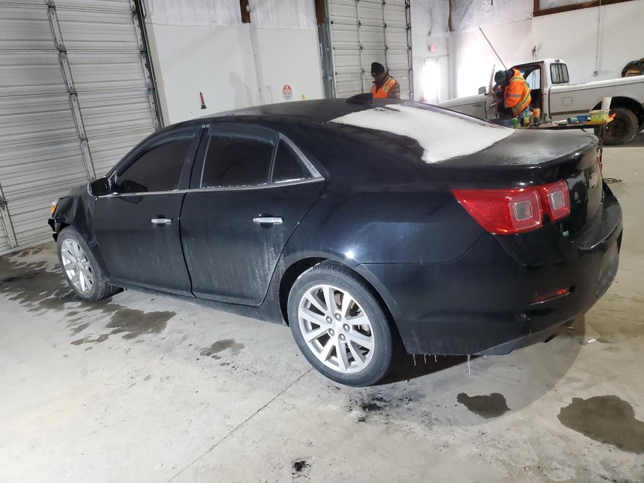 2016 Chevrolet Malibu - Image 2