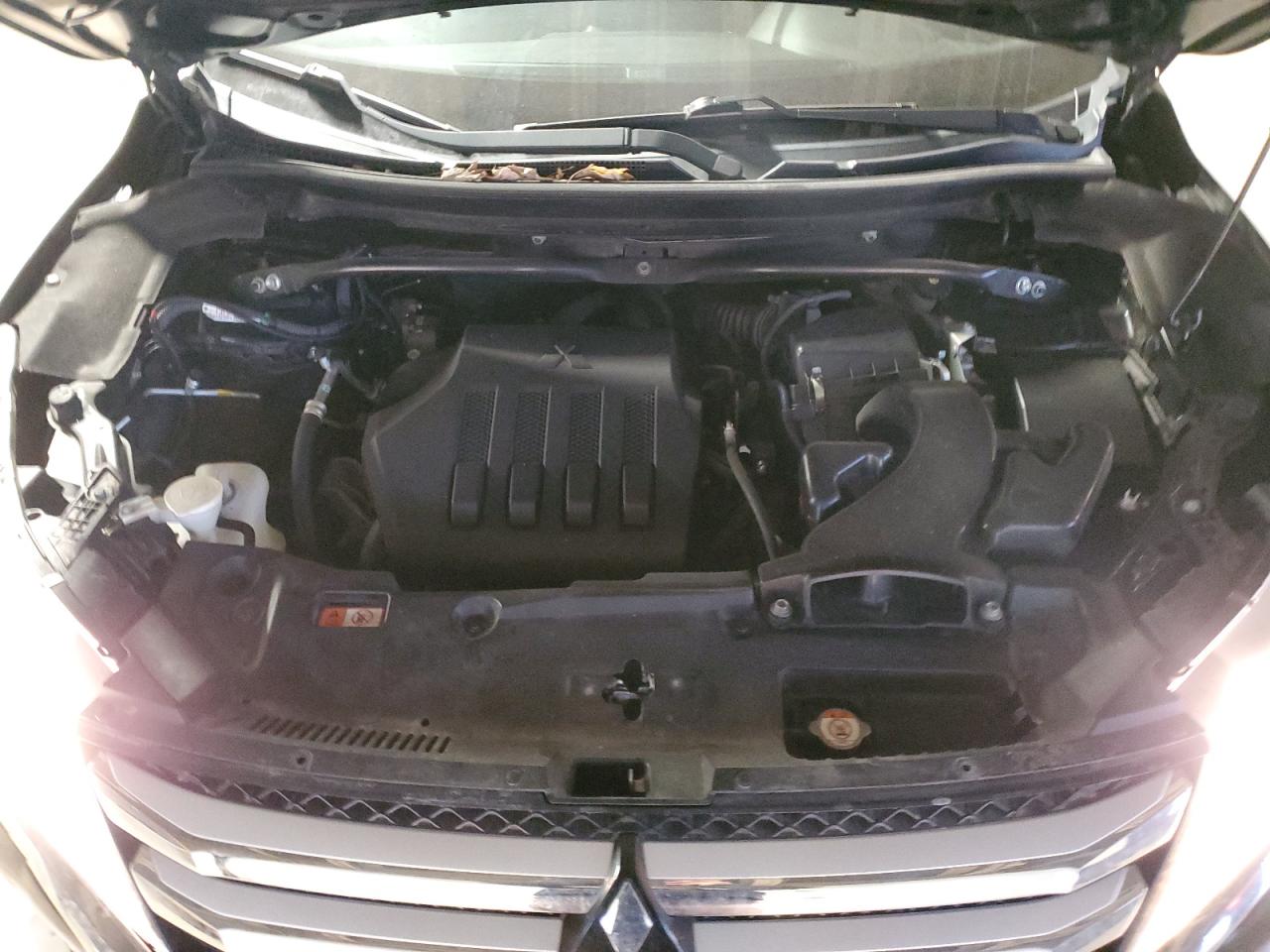 2018 Mitsubishi Eclipse - Image 12