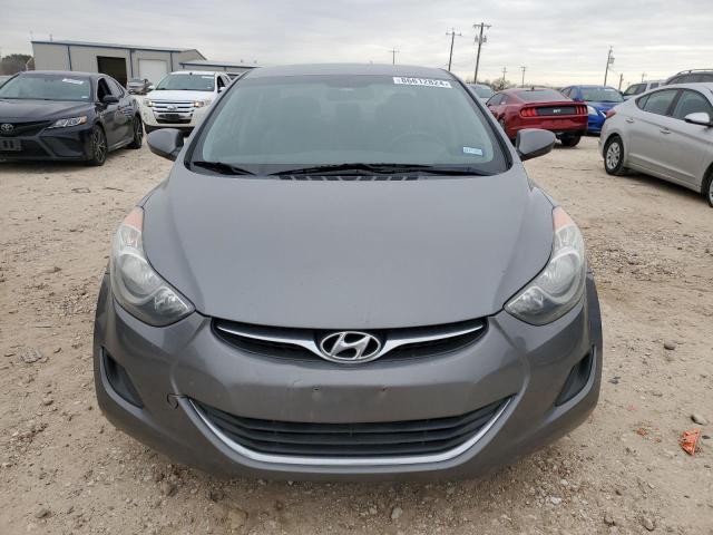 Sedans HYUNDAI ELANTRA 2013 Srebrny