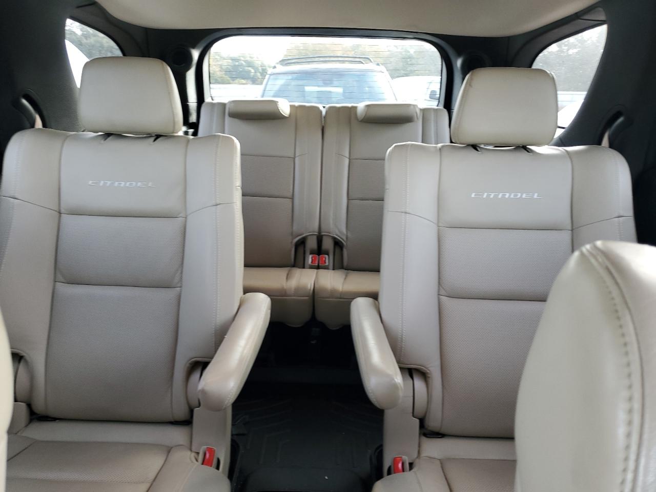 2018 Dodge Durango - Image 10