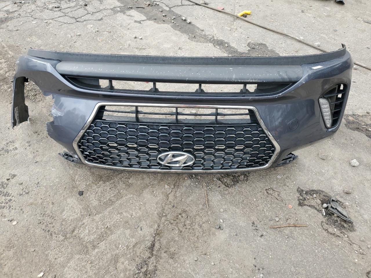 2018 Hyundai Elantra - Image 12