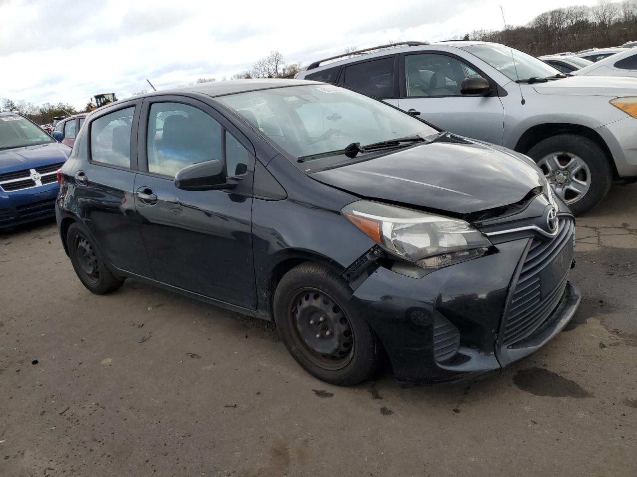 VIN VNKKTUD33HA073405 2017 TOYOTA YARIS no.4