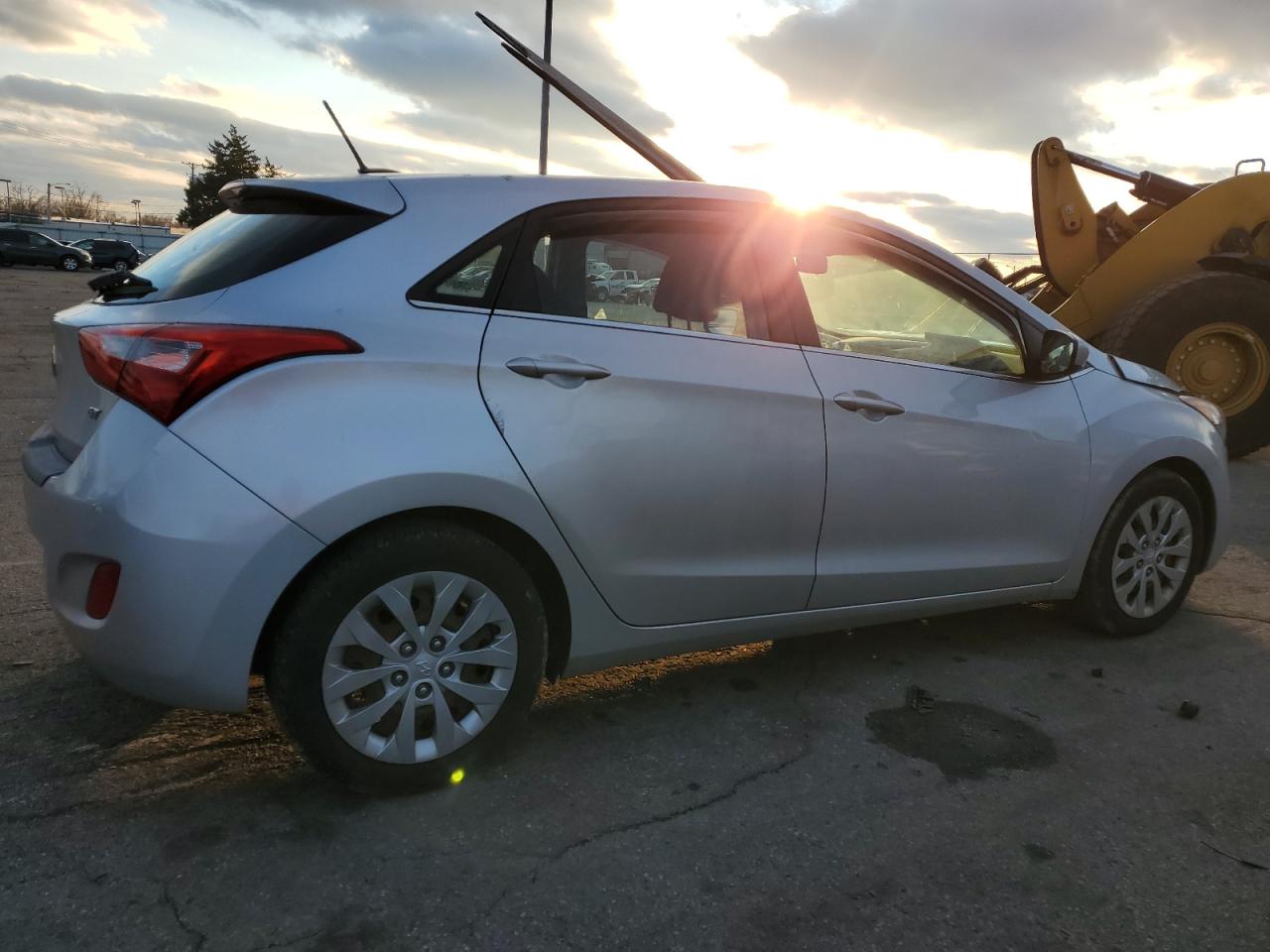 VIN KMHD35LH2GU283247 2016 HYUNDAI ELANTRA no.3