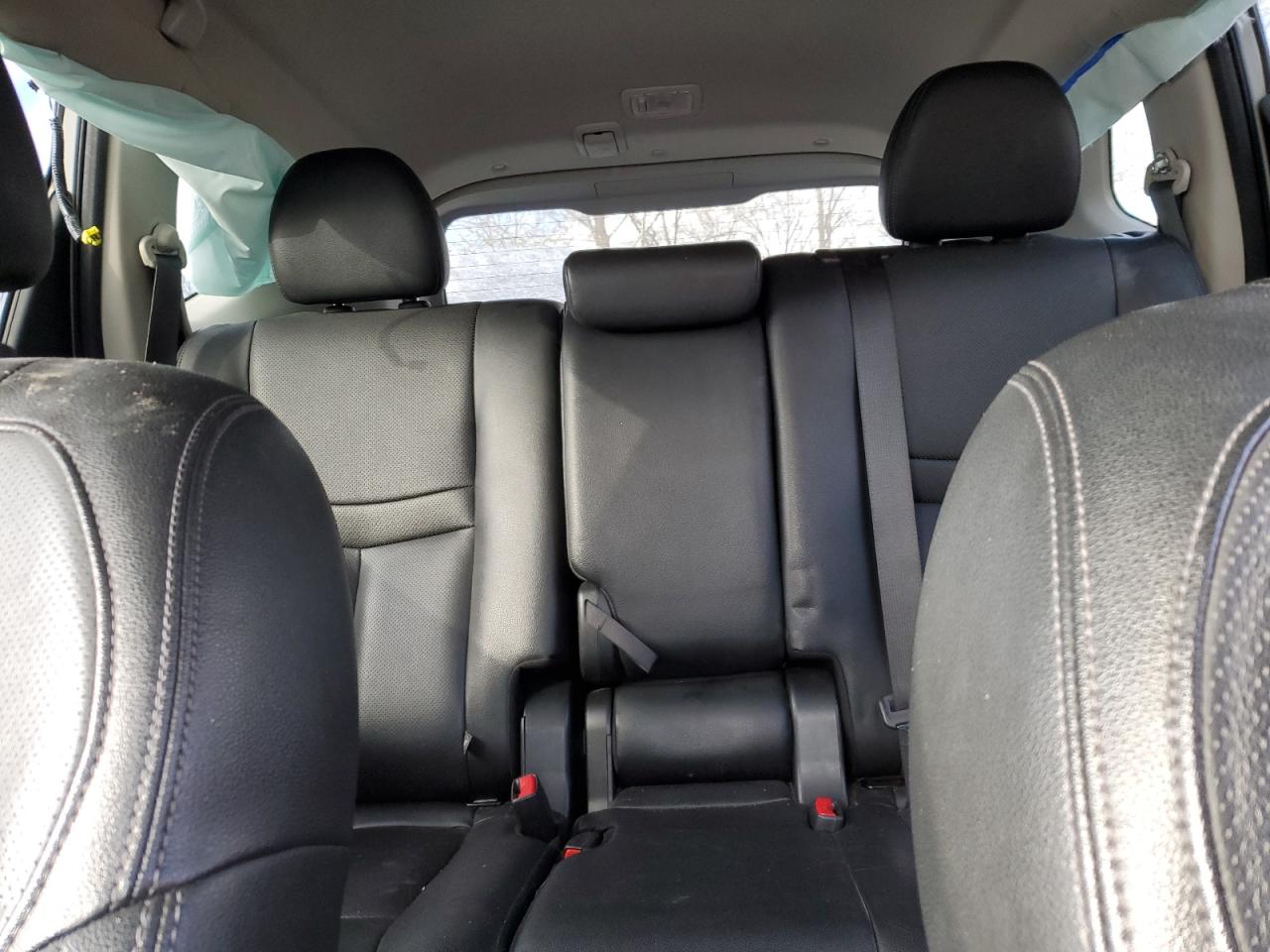 2020 Nissan Rogue - Image 10