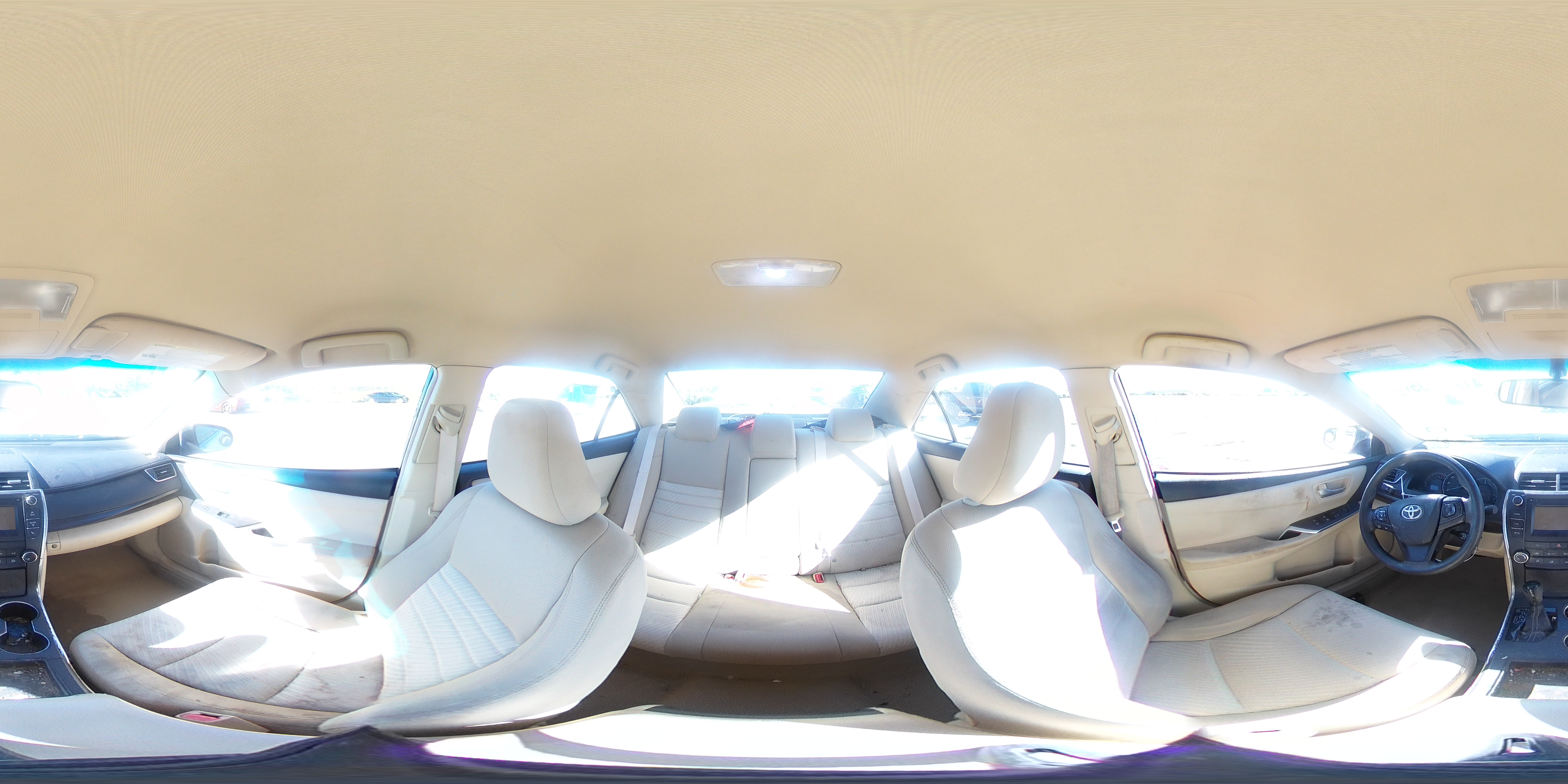 2015 Toyota Camry - Image 12