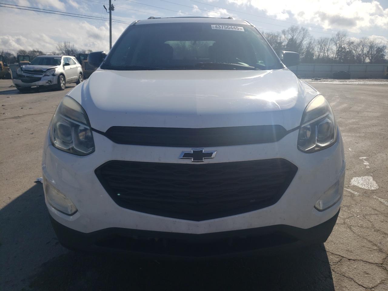 2017 Chevrolet Equinox - Image 5