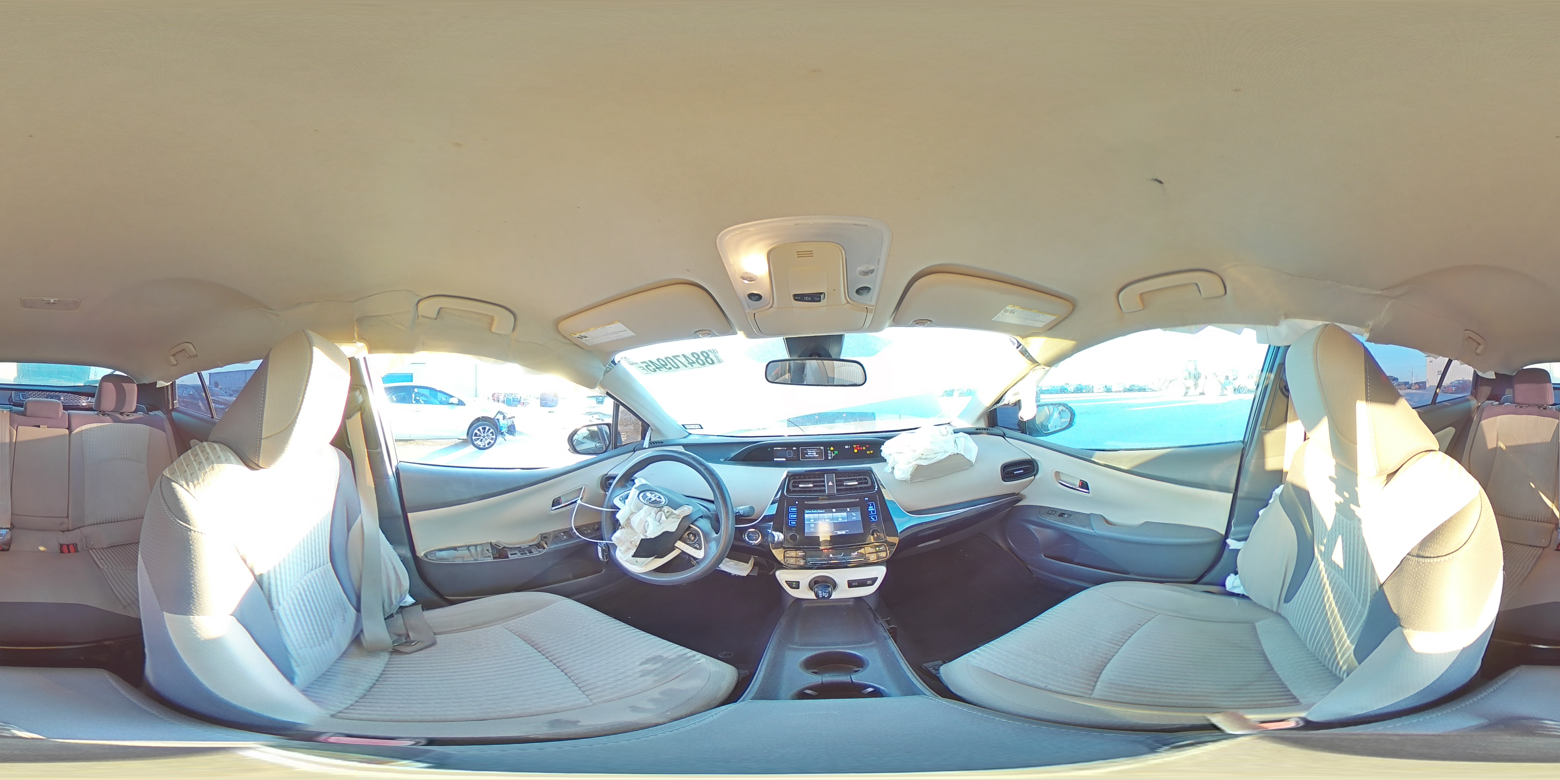 2017 Toyota Prius - Image 14