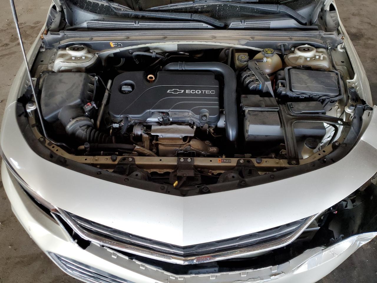 2016 Chevrolet Malibu - Image 12