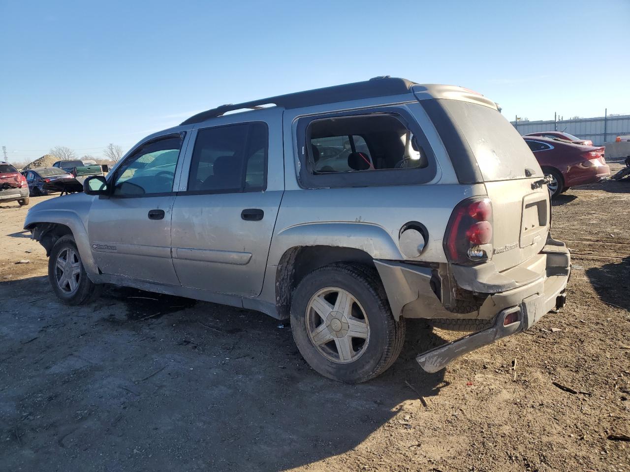 2003 Chevrolet TrailBlazer - Image 2