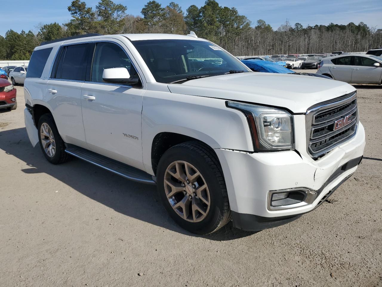 2015 GMC Yukon - Image 4