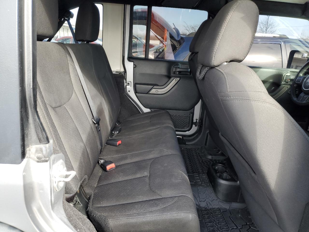 2018 Jeep Wrangler - Image 10