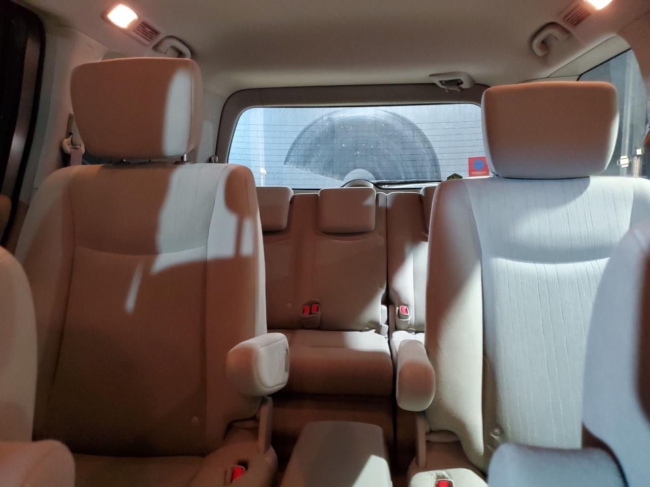 2016 Nissan Quest - Image 10