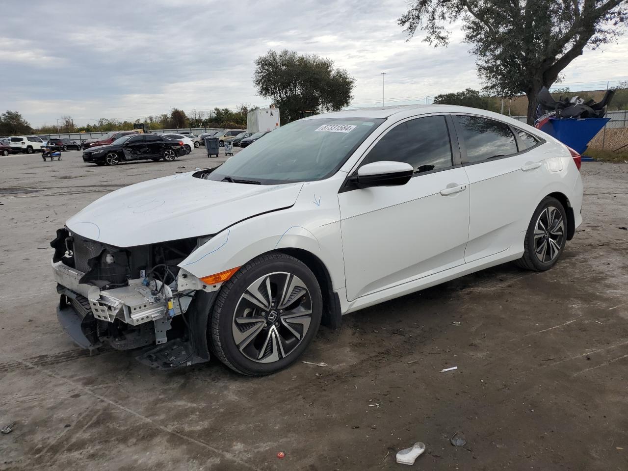 JHMFC1F75JX021025 2018 HONDA CIVIC - Image 1