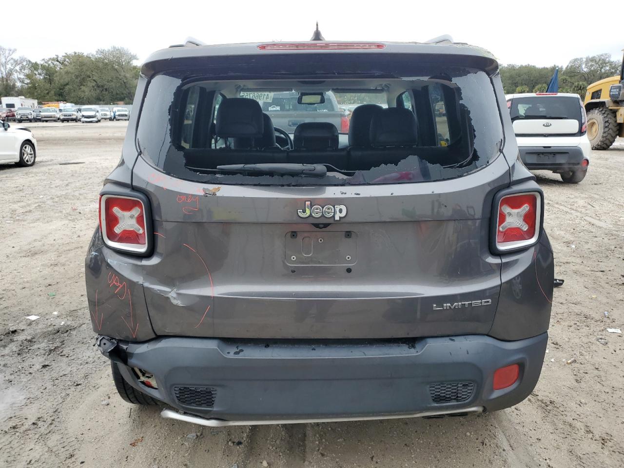 2017 Jeep Renegade - Image 6