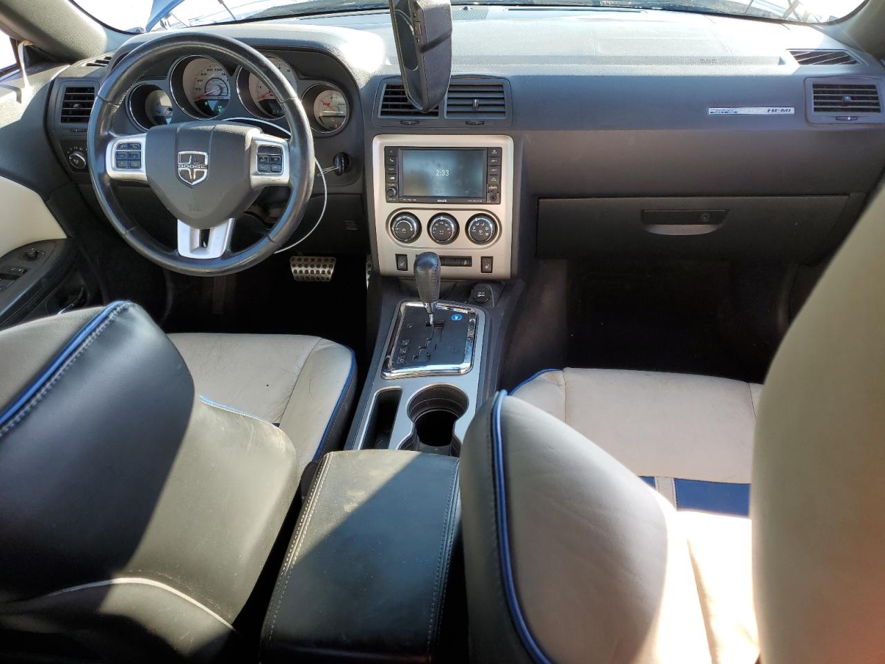 2011 Dodge Challenger - Image 8