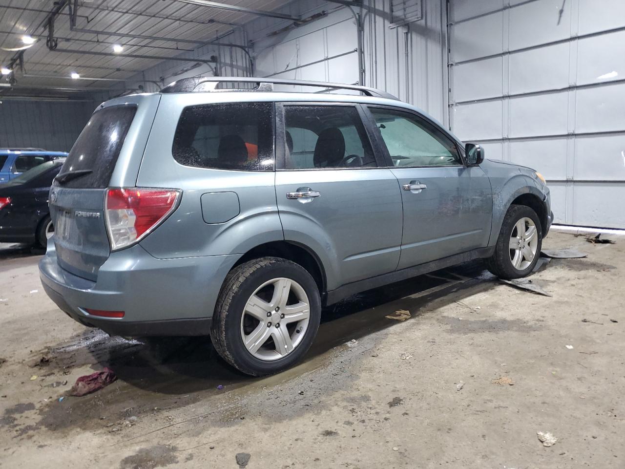 2010 Subaru Forester - Image 3