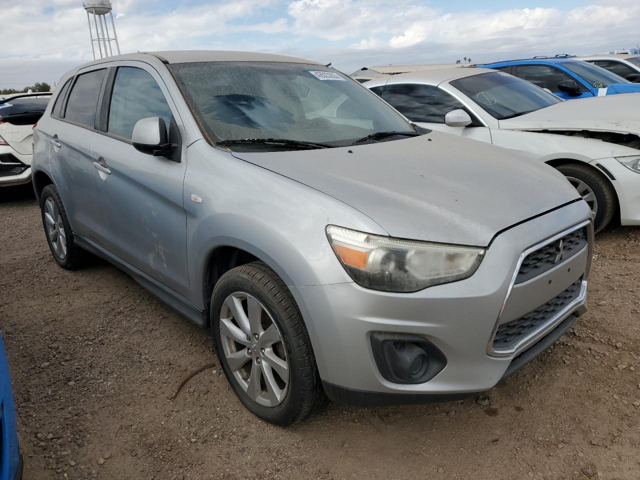 2013 Mitsubishi Outlander - Image 4