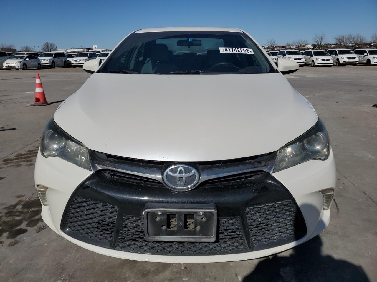 2016 Toyota Camry - Image 5