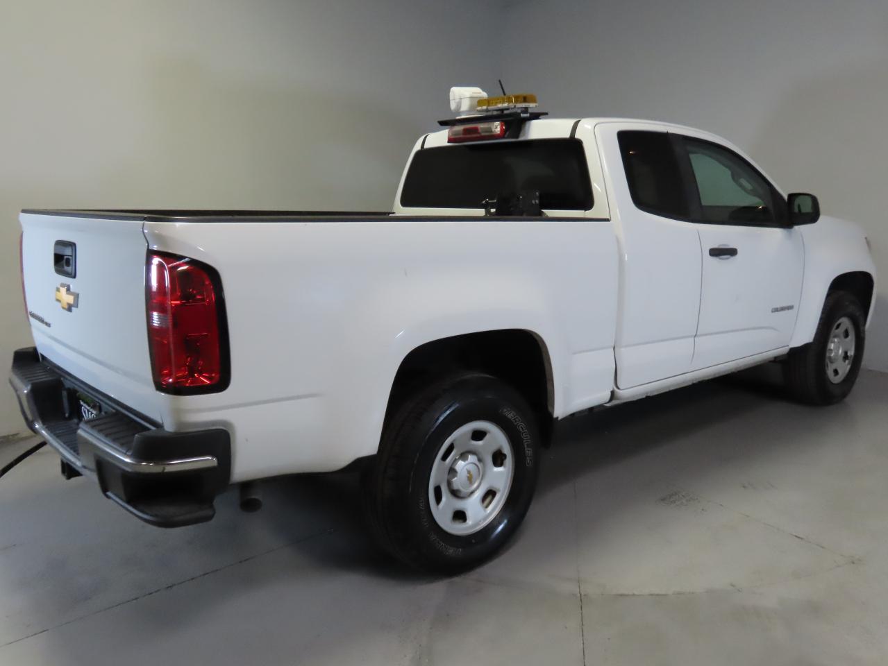 VIN 1GCHSBEN6K1290772 2019 CHEVROLET COLORADO no.3