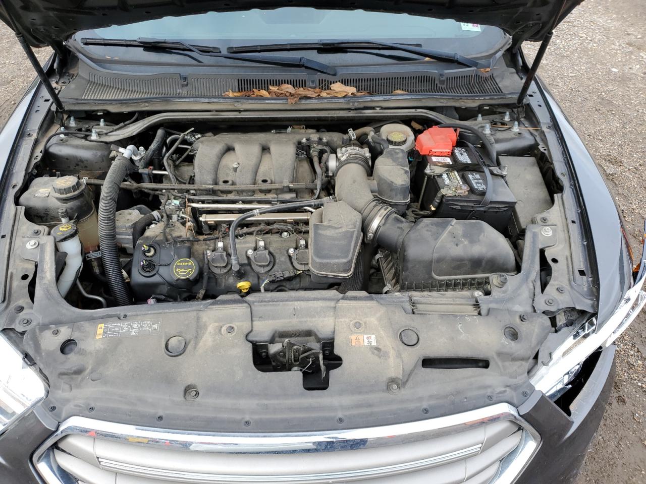 2018 Ford Taurus - Image 11