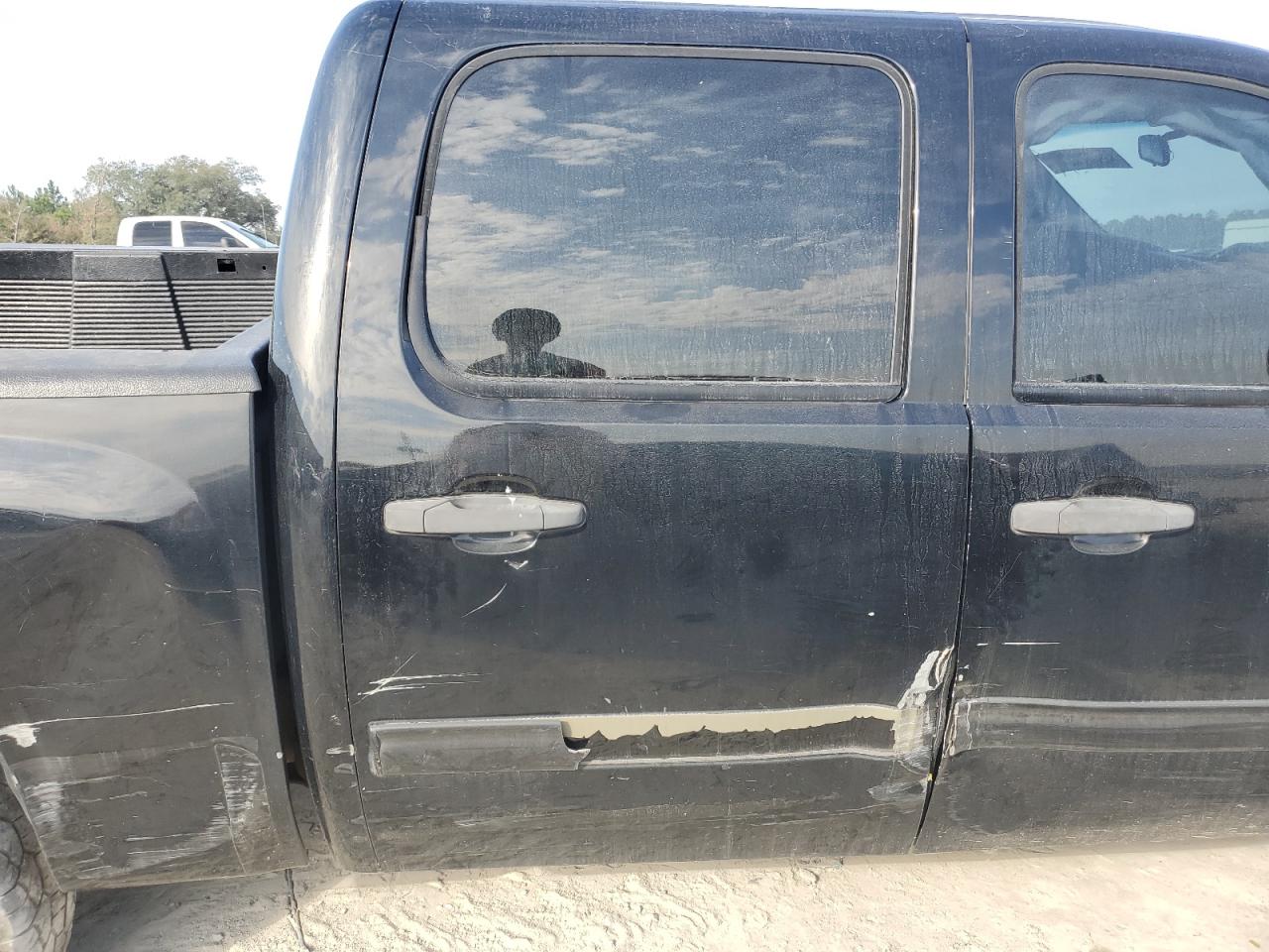 2010 Chevrolet Silverado - Image 10