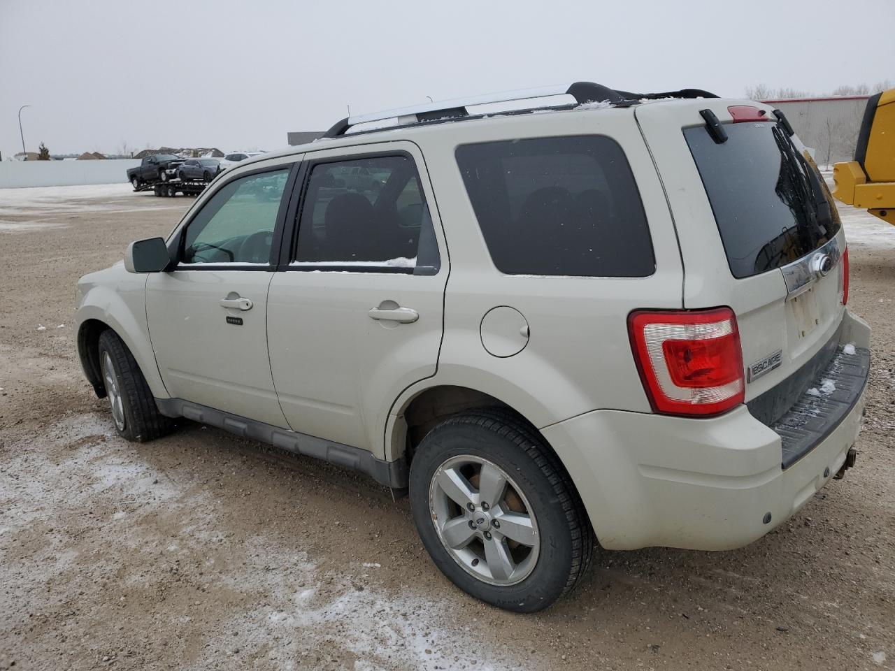 2009 Ford Escape - Image 2
