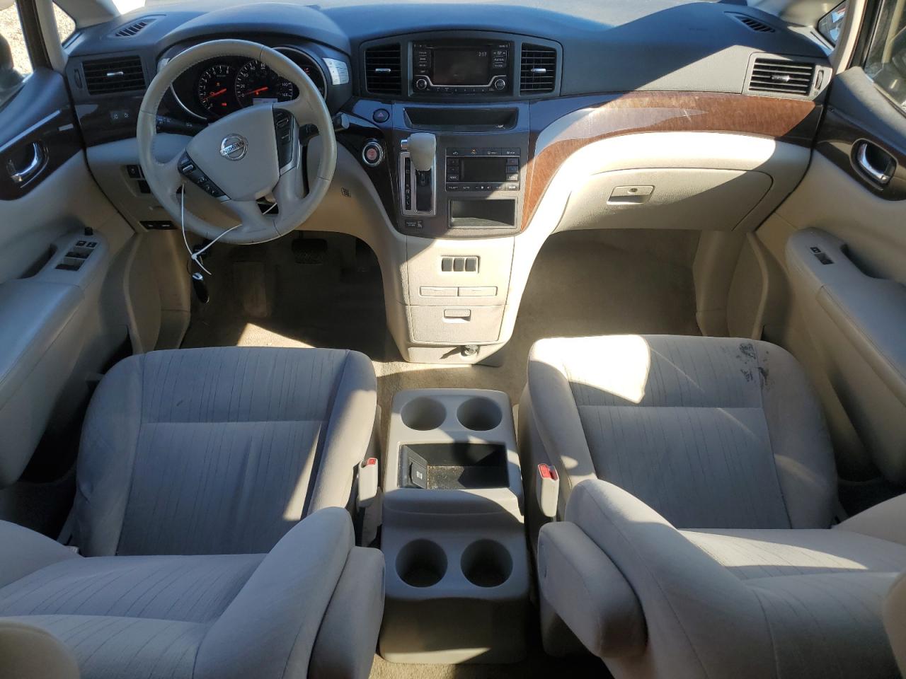 2016 Nissan Quest - Image 8