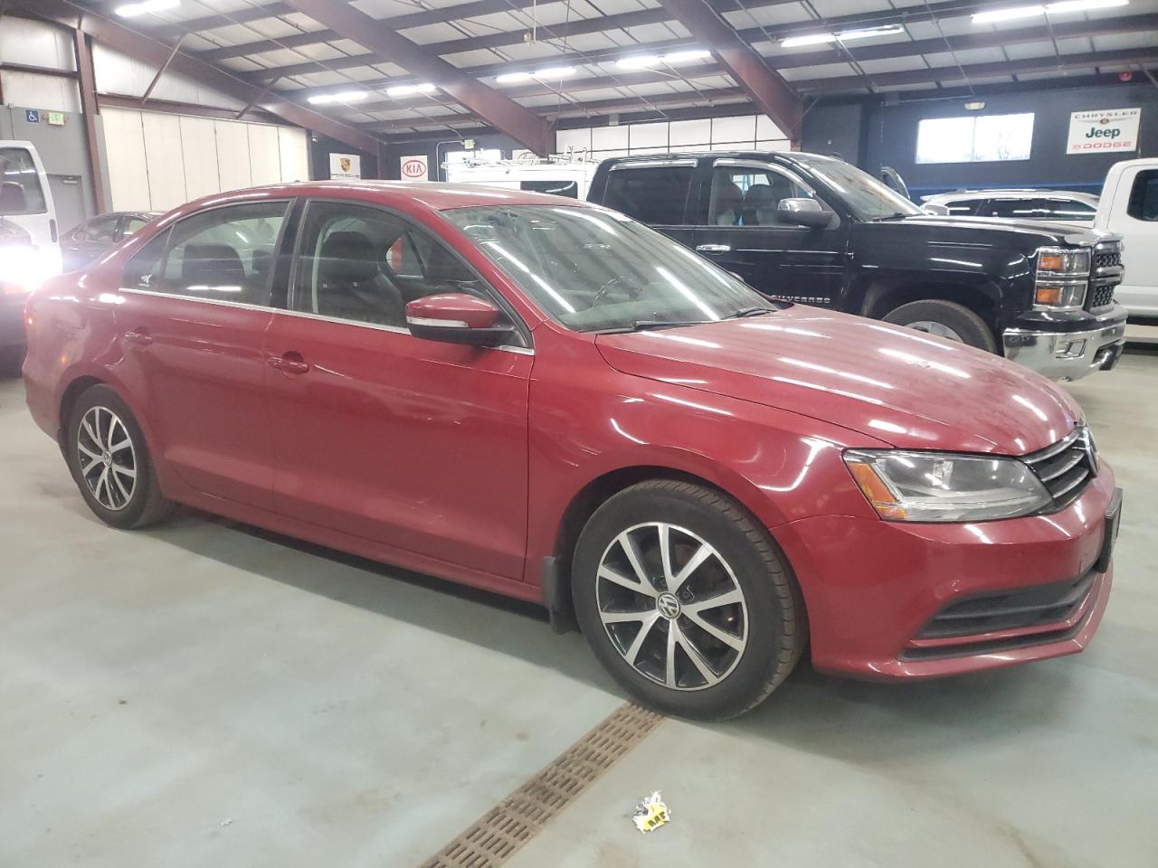 VIN 3VWB67AJ2HM221807 2017 VOLKSWAGEN JETTA no.4