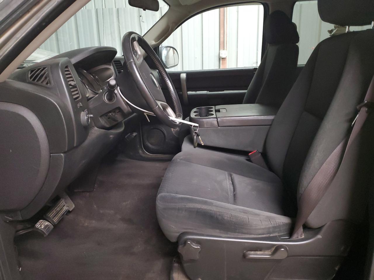 2009 Chevrolet Silverado - Image 7