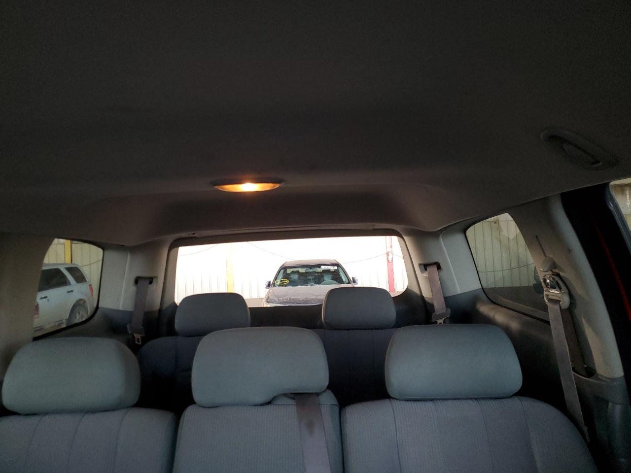 2005 Dodge Durango - Image 10