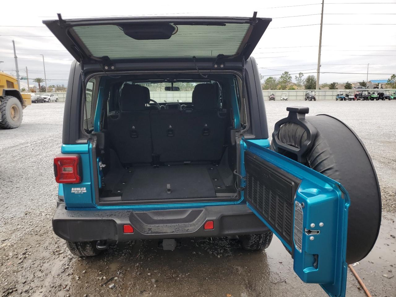 2019 Jeep Wrangler - Image 6