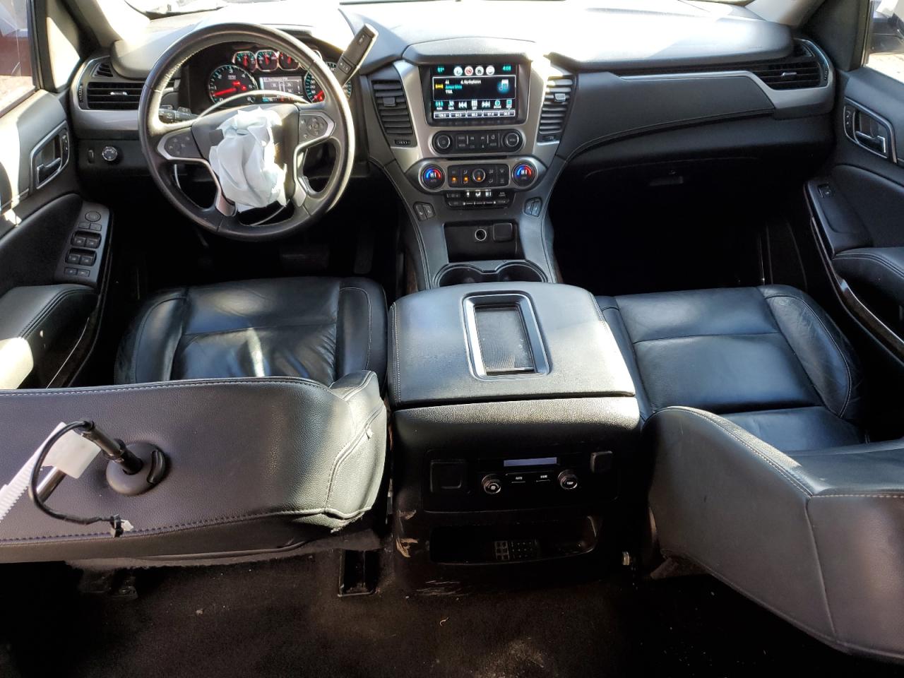 2016 Chevrolet Suburban - Image 8