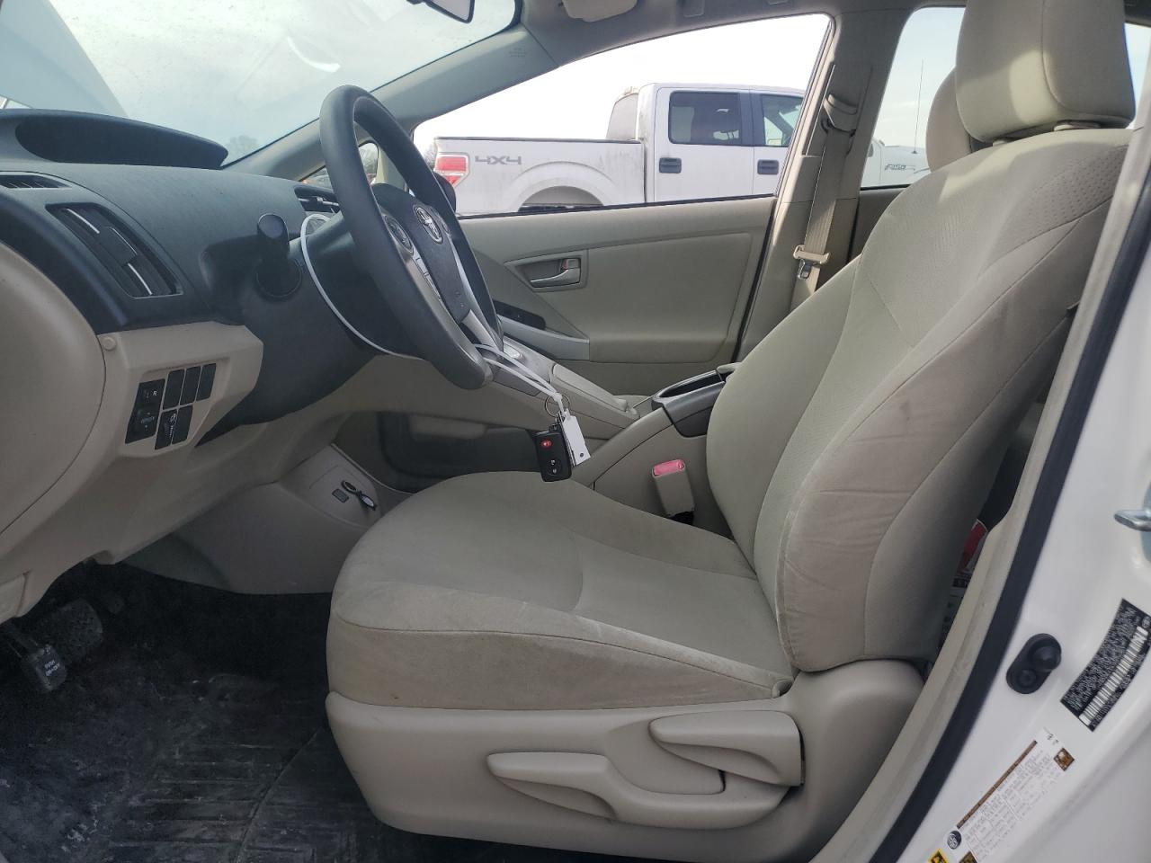 2012 Toyota Prius - Image 7