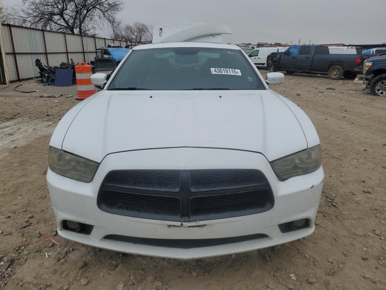 2011 Dodge Charger - Image 5